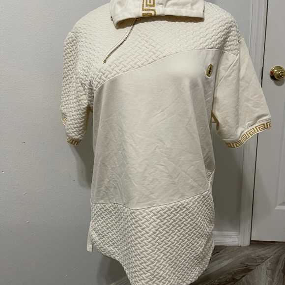 Other - MAKOBI HEAVY SWEATER SIZE XL